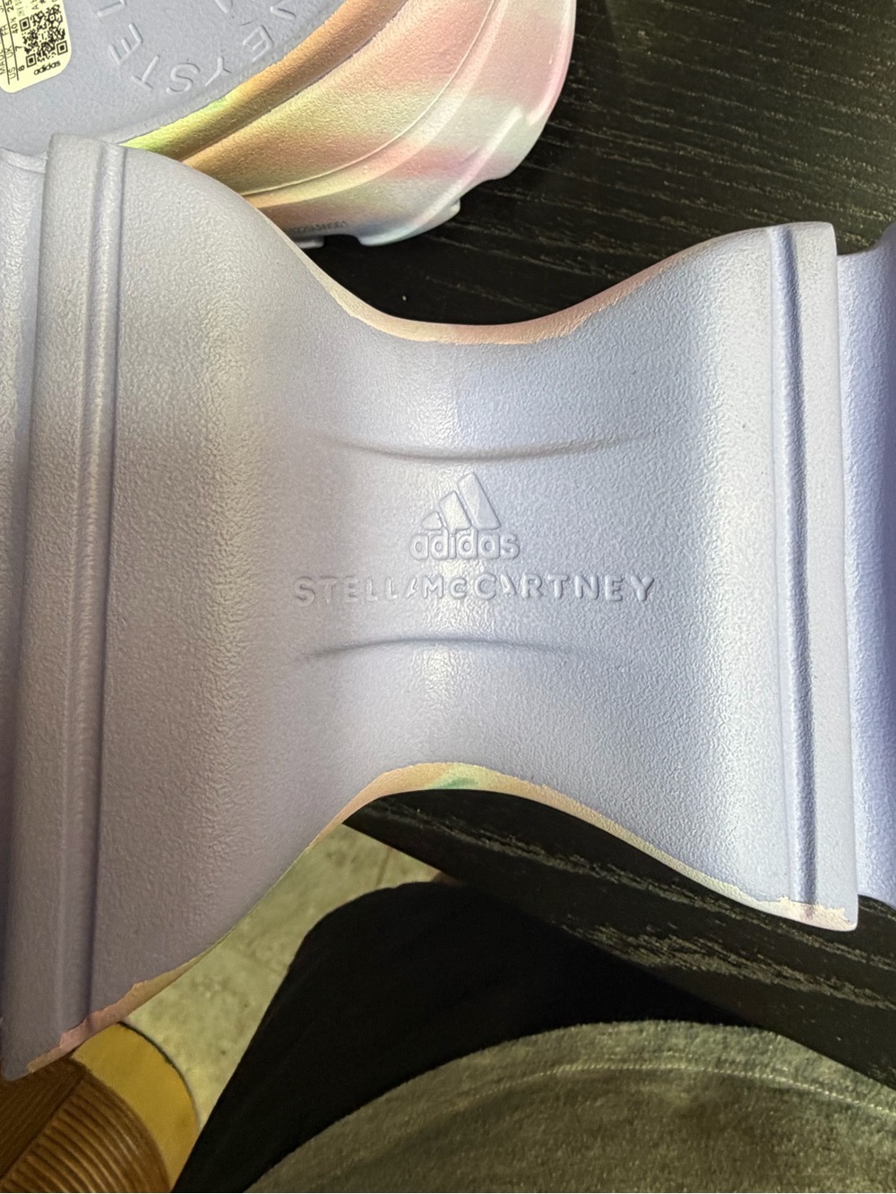 Stella McCartney Pastel Tie-Dye Foam Clogs in Lavender, Pink and Blue - Picture 15 of 16